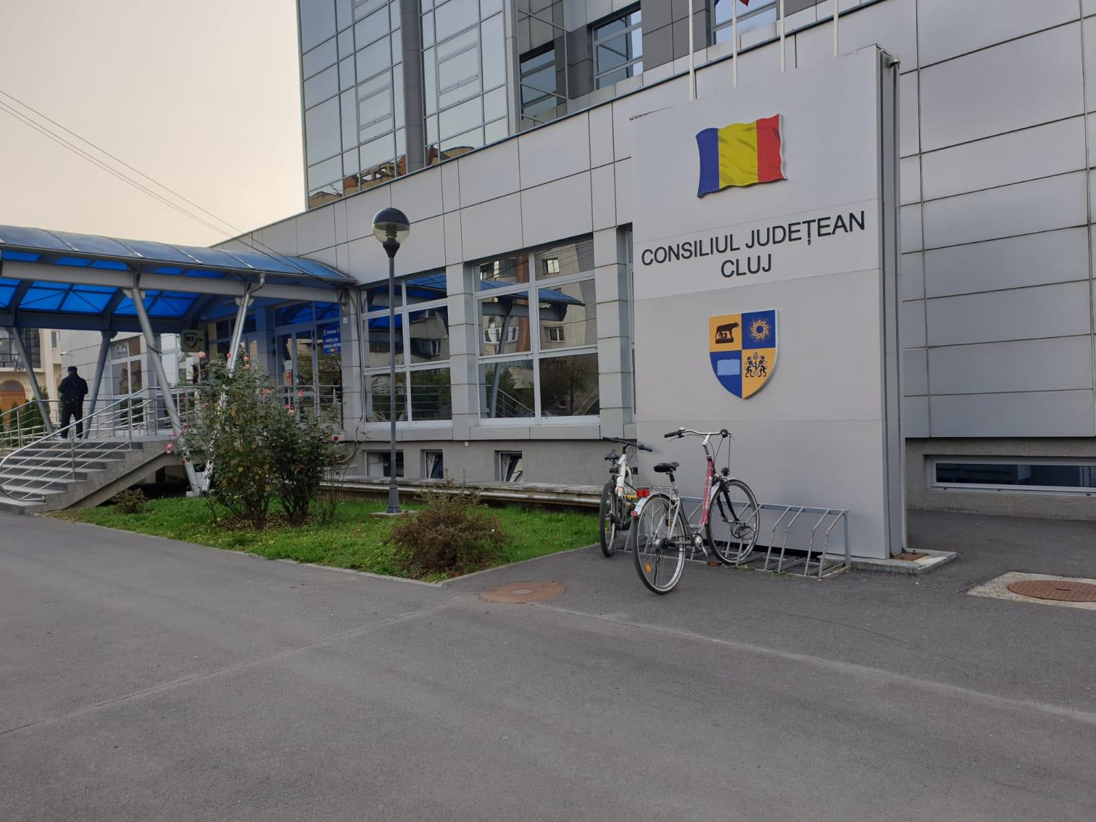 CJ a alocat 11 milioane de lei din Fondul de rezervă pentru lucrări la şcoli, grădiniţe şi drumuri