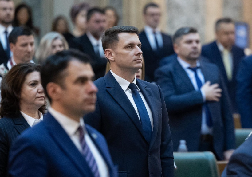 Mircea Abrudean: ”Cererea PSD ca premierul să dea explicaţii în Parlament pe un subiect care nu ţine de Guvern – inoportună”