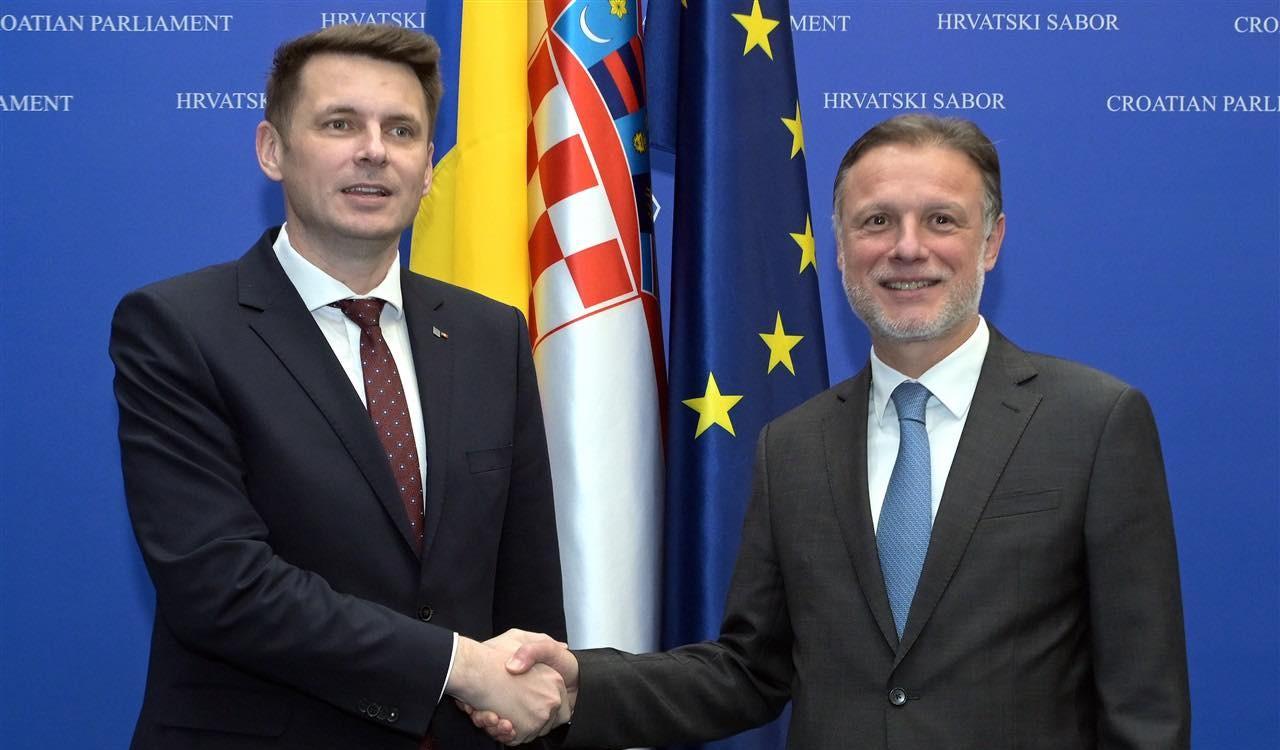 Mircea Abrudean, la Summitul Iniţiativei celor Trei Mări: România continuă să acorde prioritate proiectelor cu un impact strategic