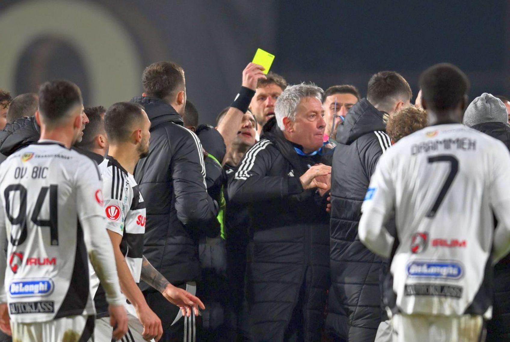 Cristiano Bergodi nu va sta pe bancă la meciul cu FCSB