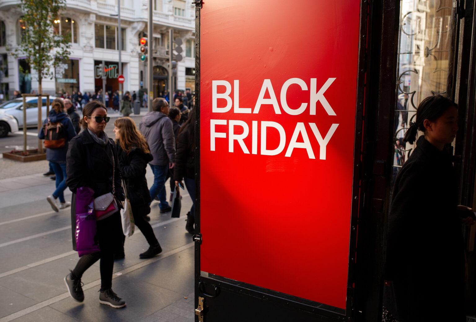 Black Friday 2024: Tranzacţii de 400 de milioane de lei, până la ora 12:00