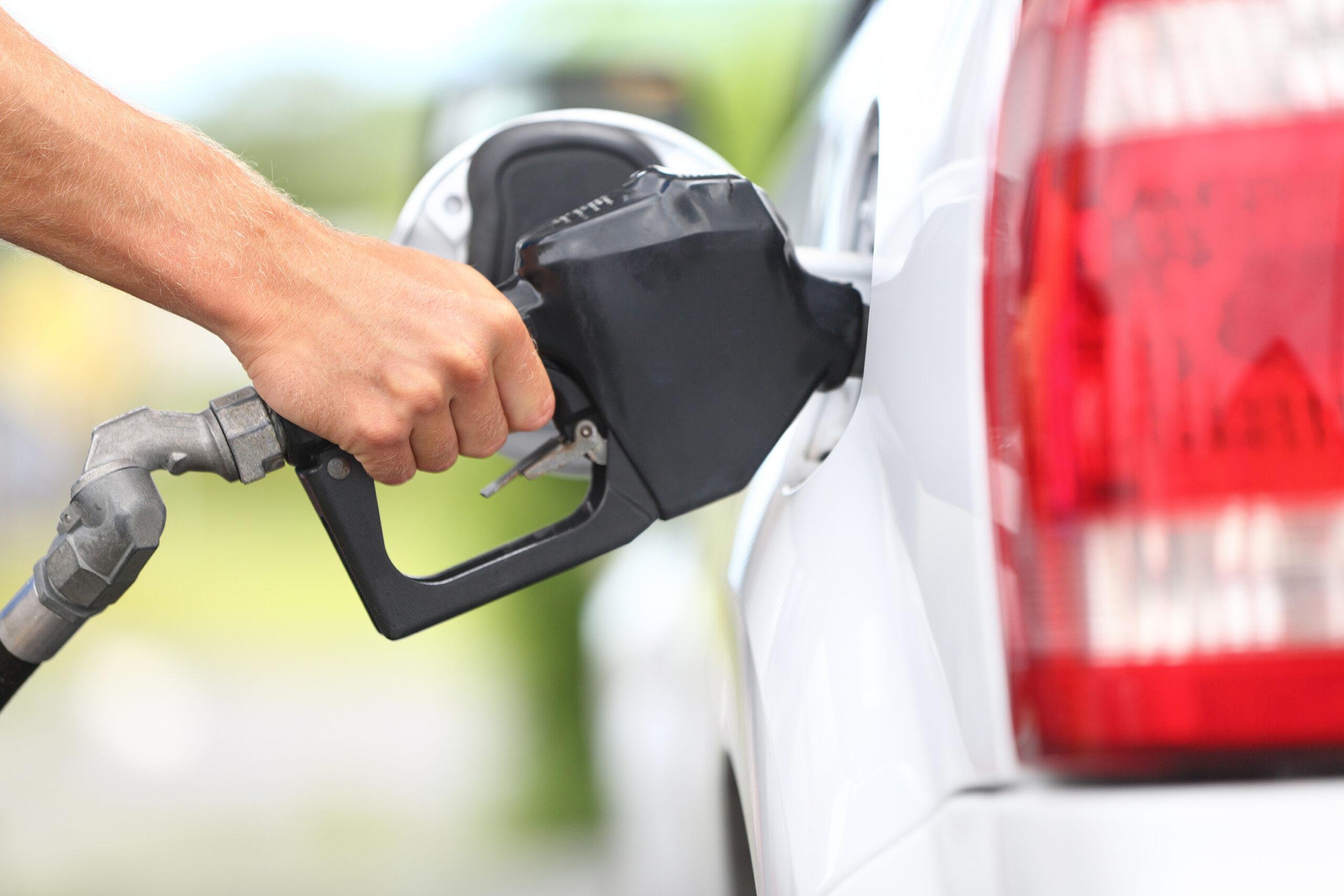 Urmează să fie aprobat actul normativ pentru compensarea preţului la carburant