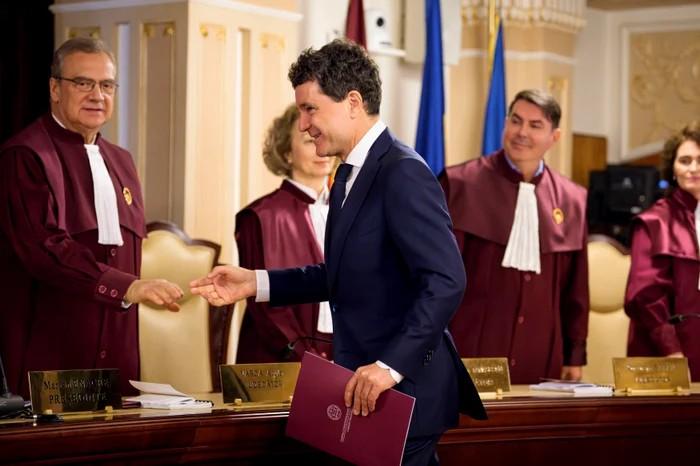 Președintele Nicuşor Dan a promulgat legea privind pensiile magistraţilor