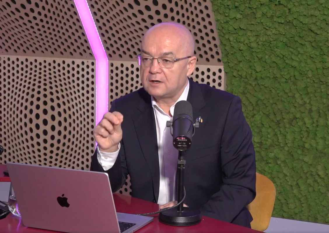 Emil Boc, la Napoca Live: ”Studiez cadrul legal pentru interzicerea fumatului în parcuri și locurile de joacă din Cluj”