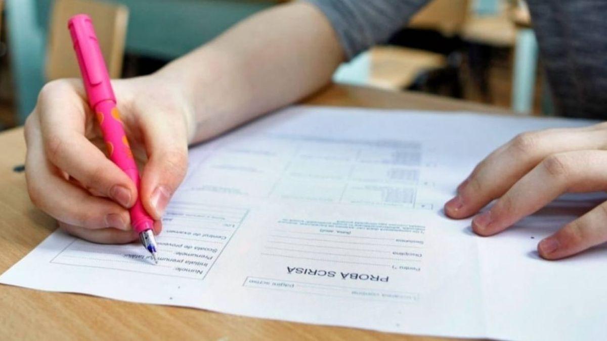 Elevii din clasele a VI-a vor susține probele scrise din cadrul Evaluării Naționale 