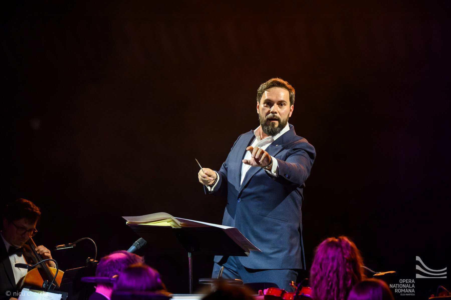 Emil Boc: Cer public ministrului Culturii să facă cunoscut raportul de evaluare a managerului Florin Estefan de la Opera din Cluj