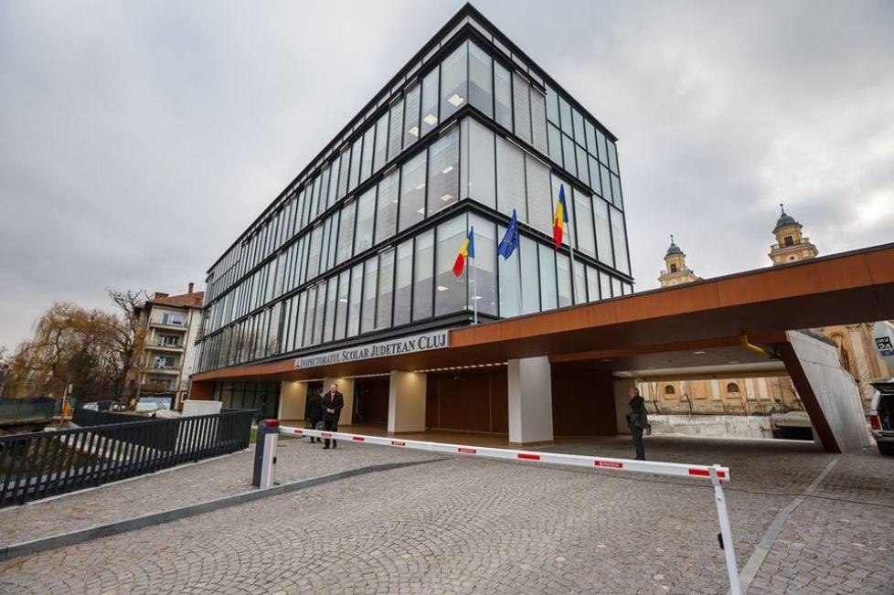 12 unităţi şcolare din Cluj vor fi comasate şi 9 posturi de director, desfiinţate