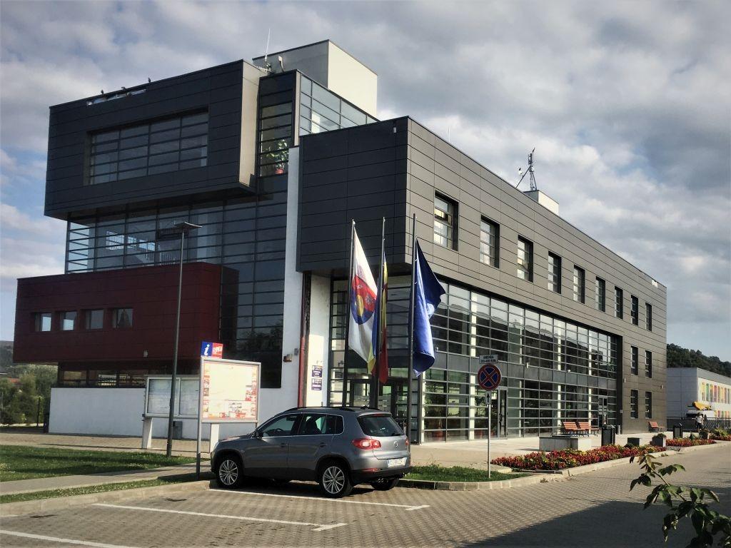 Angajații Primăriei Florești au intrat în grevă. Activitatea cu publicul, suspendată pe termen nedeterminat