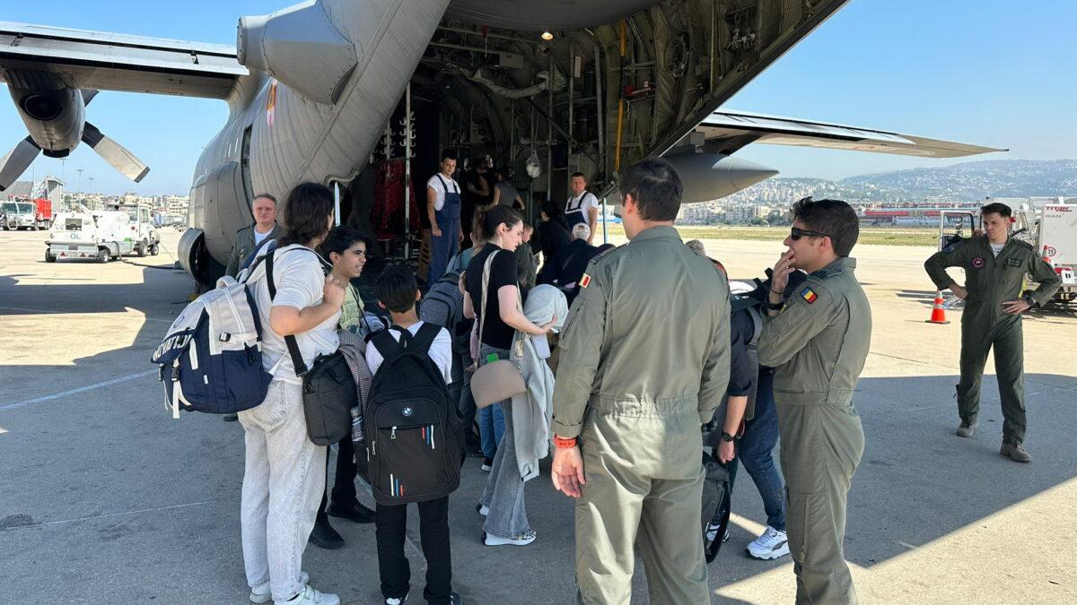 Peste 3.000 de români din zona Golfului solicită concret ajutor pentru repatriere