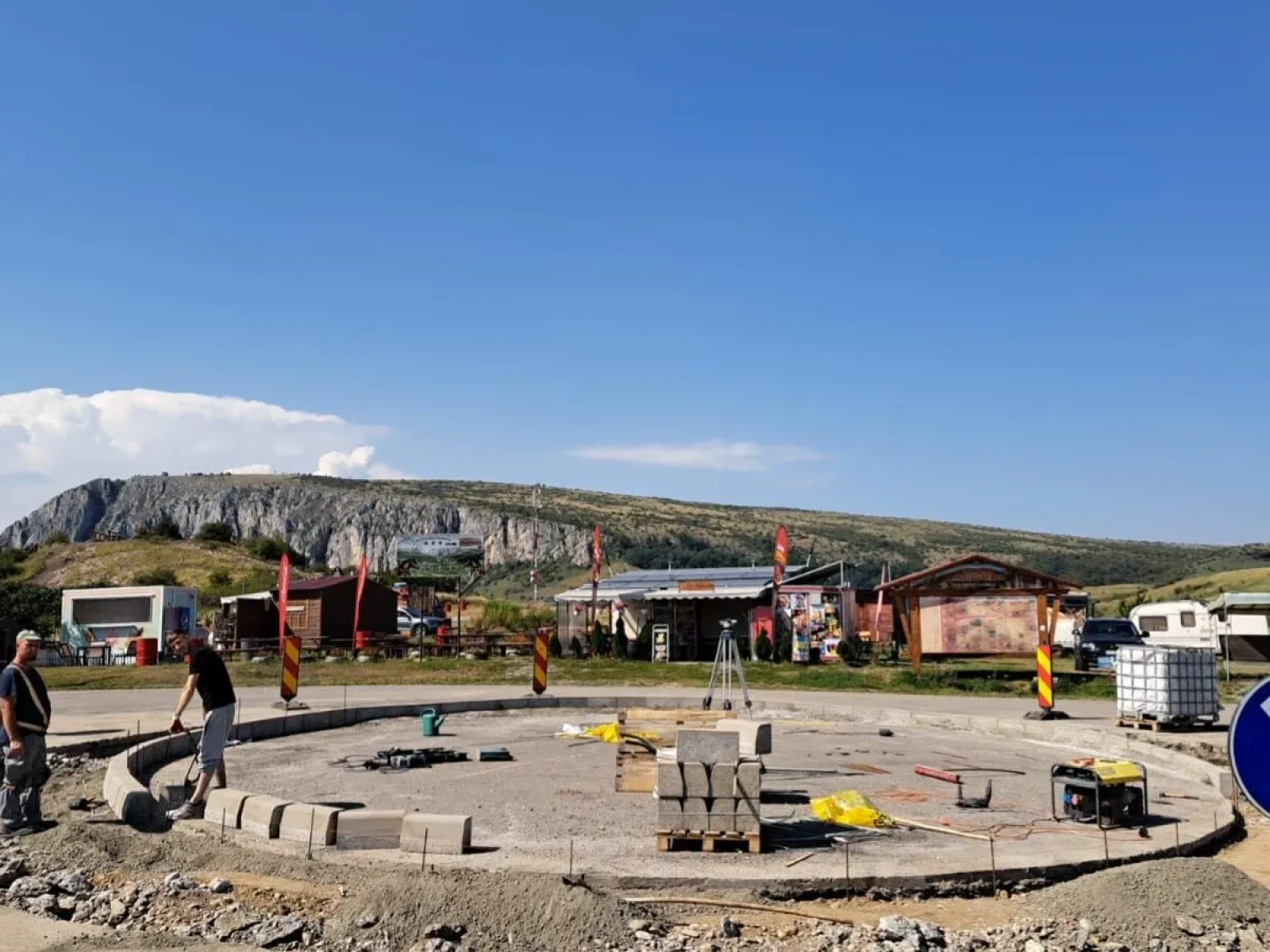 Consiliul Județean realizează un sens giratoriu în zona Rezervației Naturale Cheile Turzii