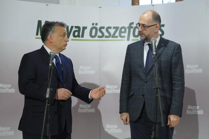 A început Congresul UDMR de la Cluj; sunt prezenţi premierii României şi Ungariei